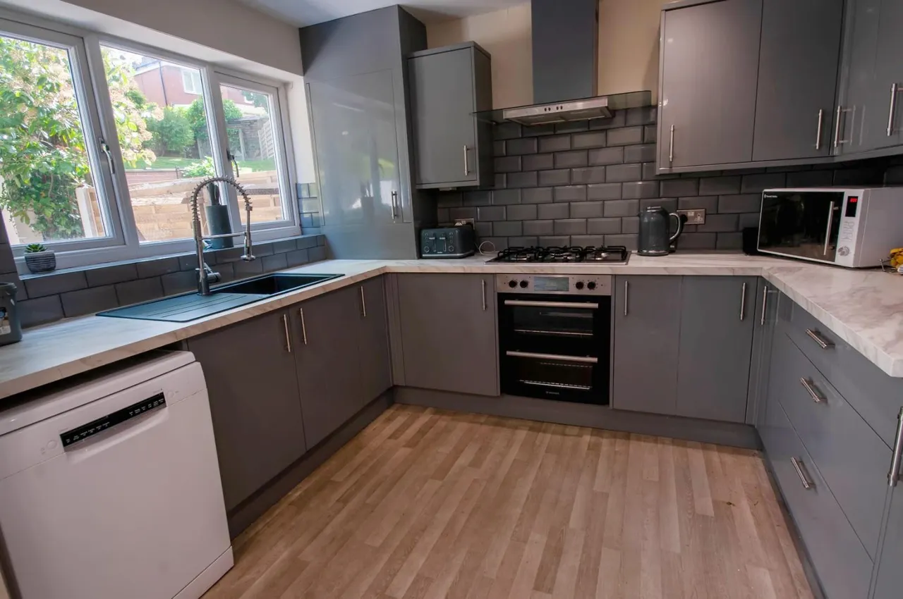 Lowther Close, Prestwich, Manchester, M25 9LN, photo 6