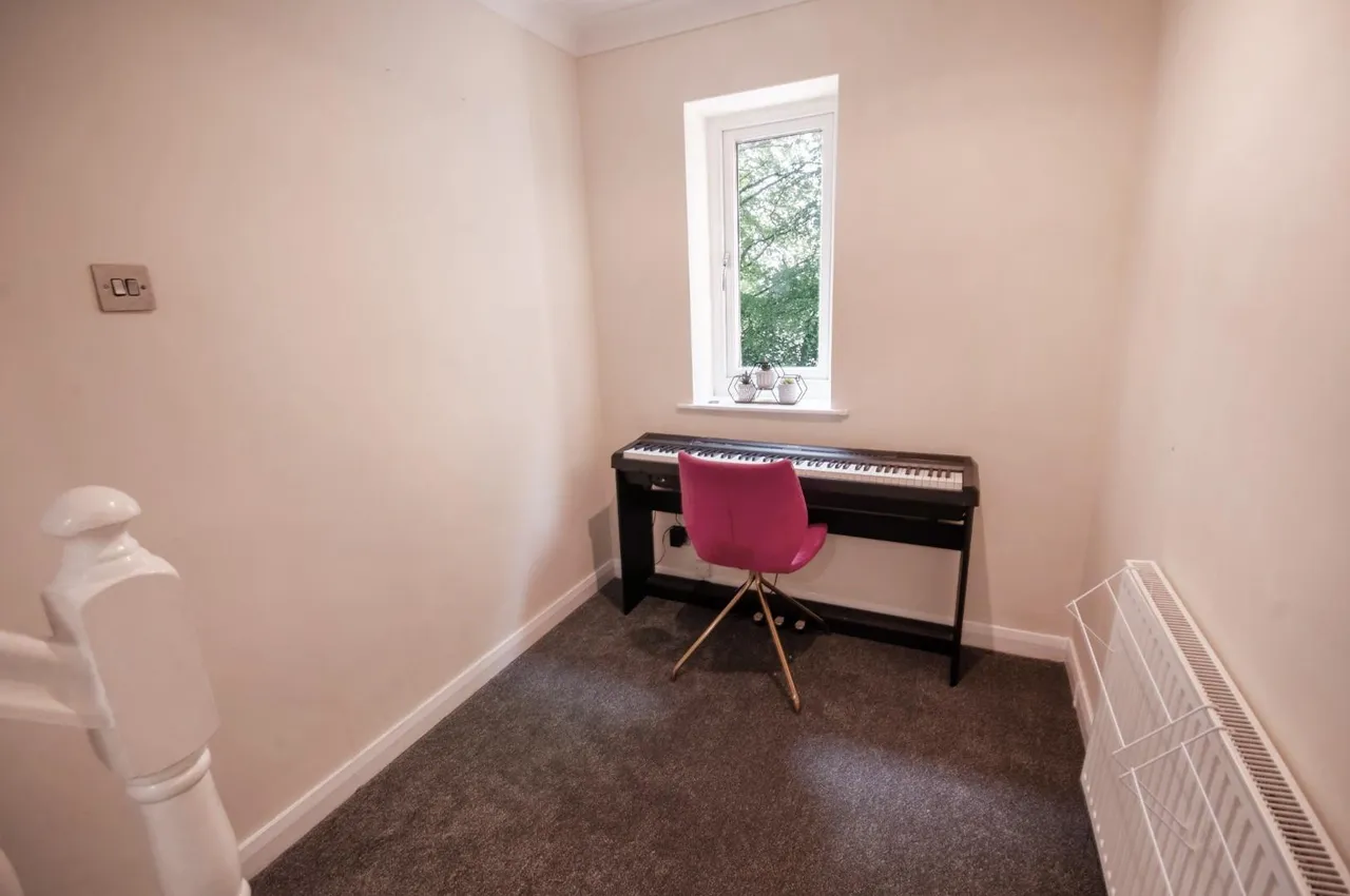 Lowther Close, Prestwich, Manchester, M25 9LN, photo 13