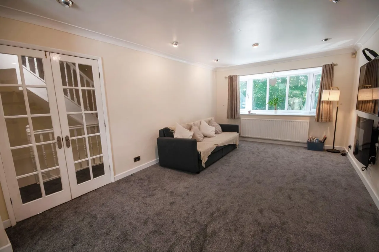 Lowther Close, Prestwich, Manchester, M25 9LN, photo 4