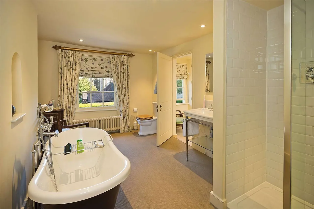 The Street, East Bergholt, Colchester, Suffolk, CO7 6TE, photo 11