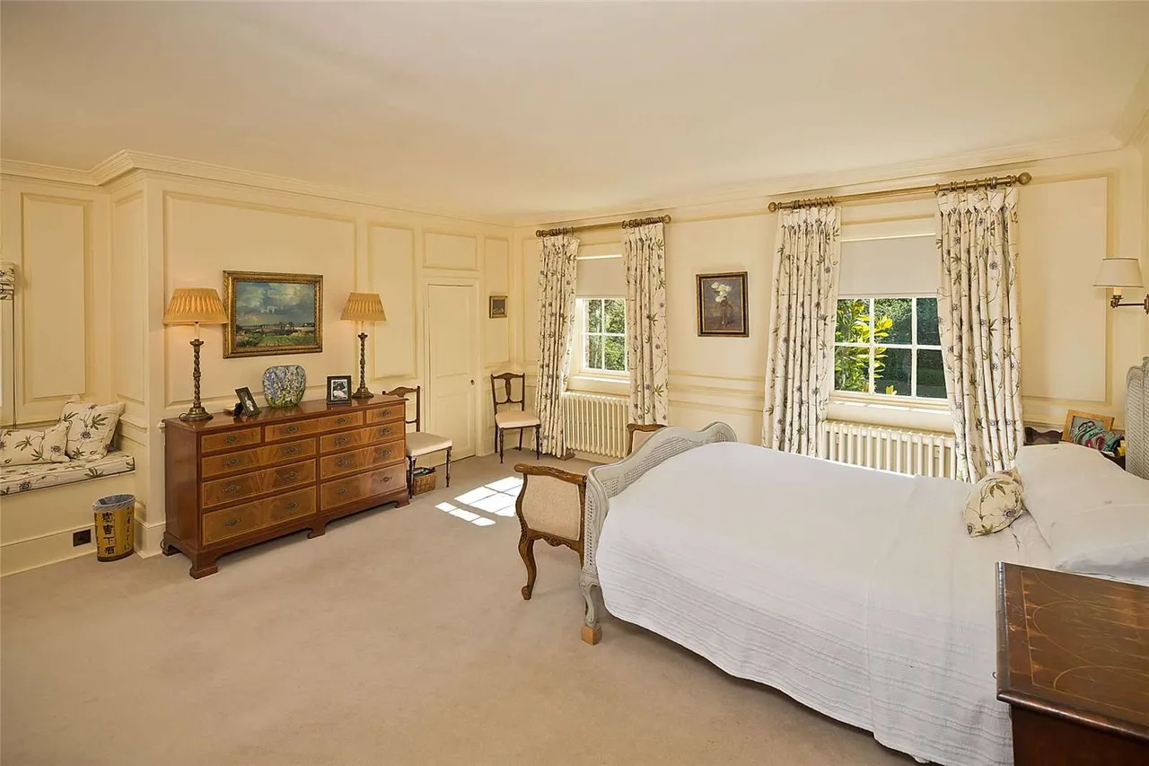 The Street, East Bergholt, Colchester, Suffolk, CO7 6TE, photo 10