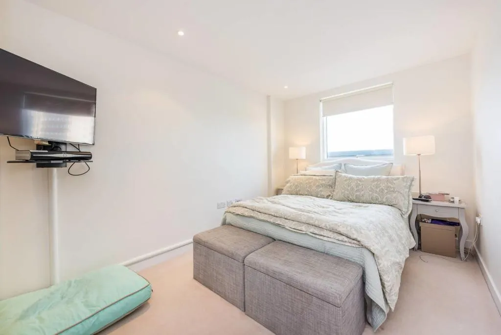 Pump House Crescent, London, TW8, photo 5