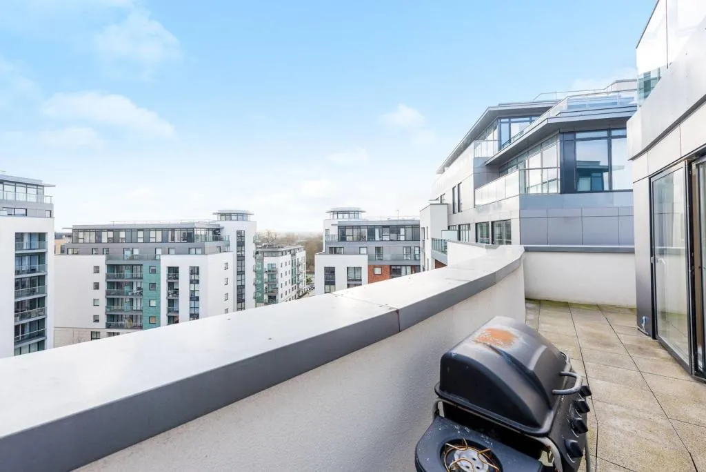 Pump House Crescent, London, TW8, photo 4