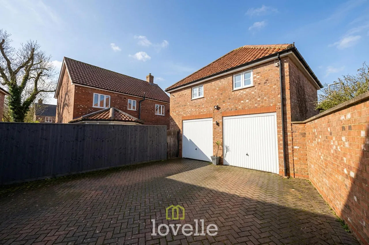 Mayfields Court, Stallingborough, DN41, photo 3