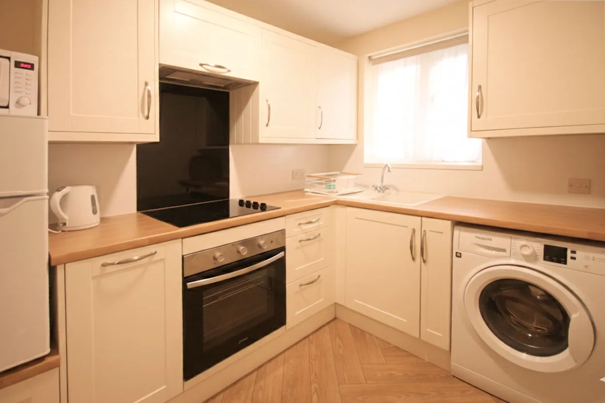 Flat 6, Alderbrook Court, West Wickham, 58 The Alders, BR4 9PG, photo 9