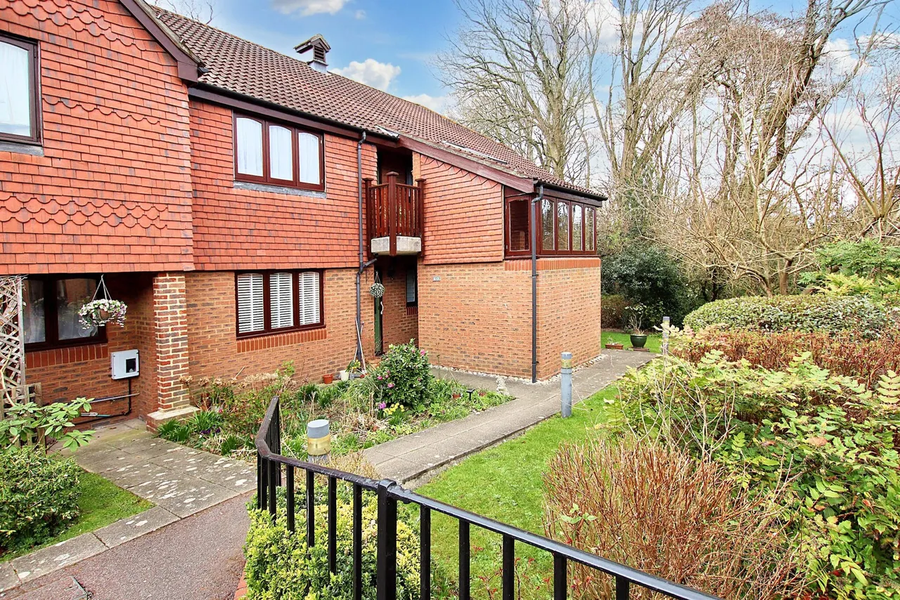 Flat 6, Alderbrook Court, West Wickham, 58 The Alders, BR4 9PG, photo 7