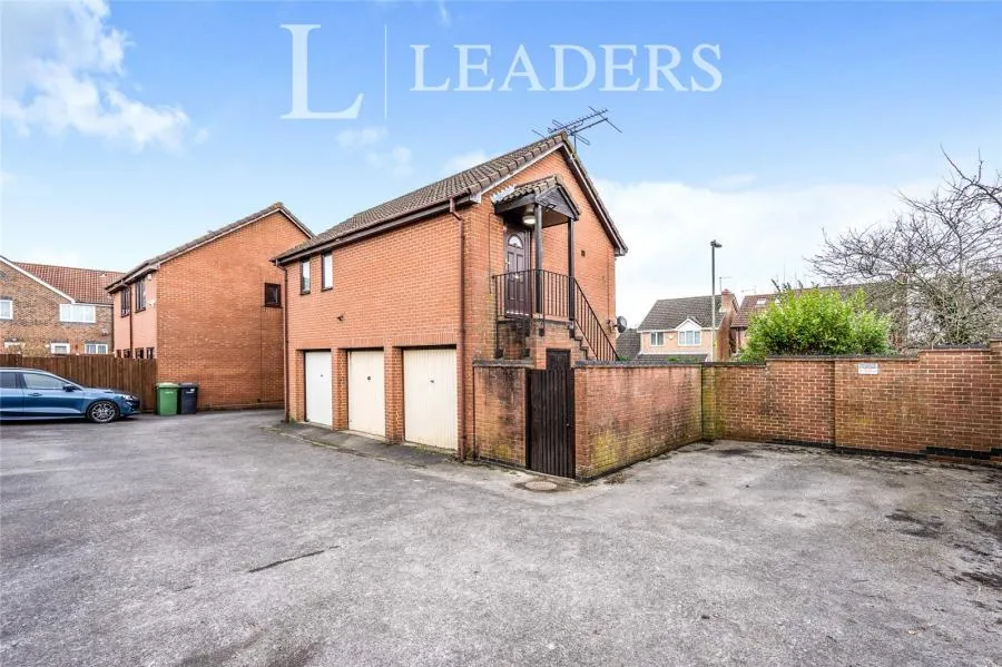 Stirling Crescent, Hedge End, SO30, photo 9