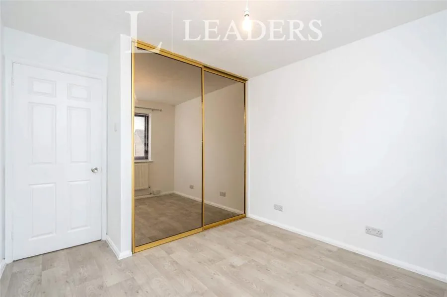 Stirling Crescent, Hedge End, SO30, photo 6