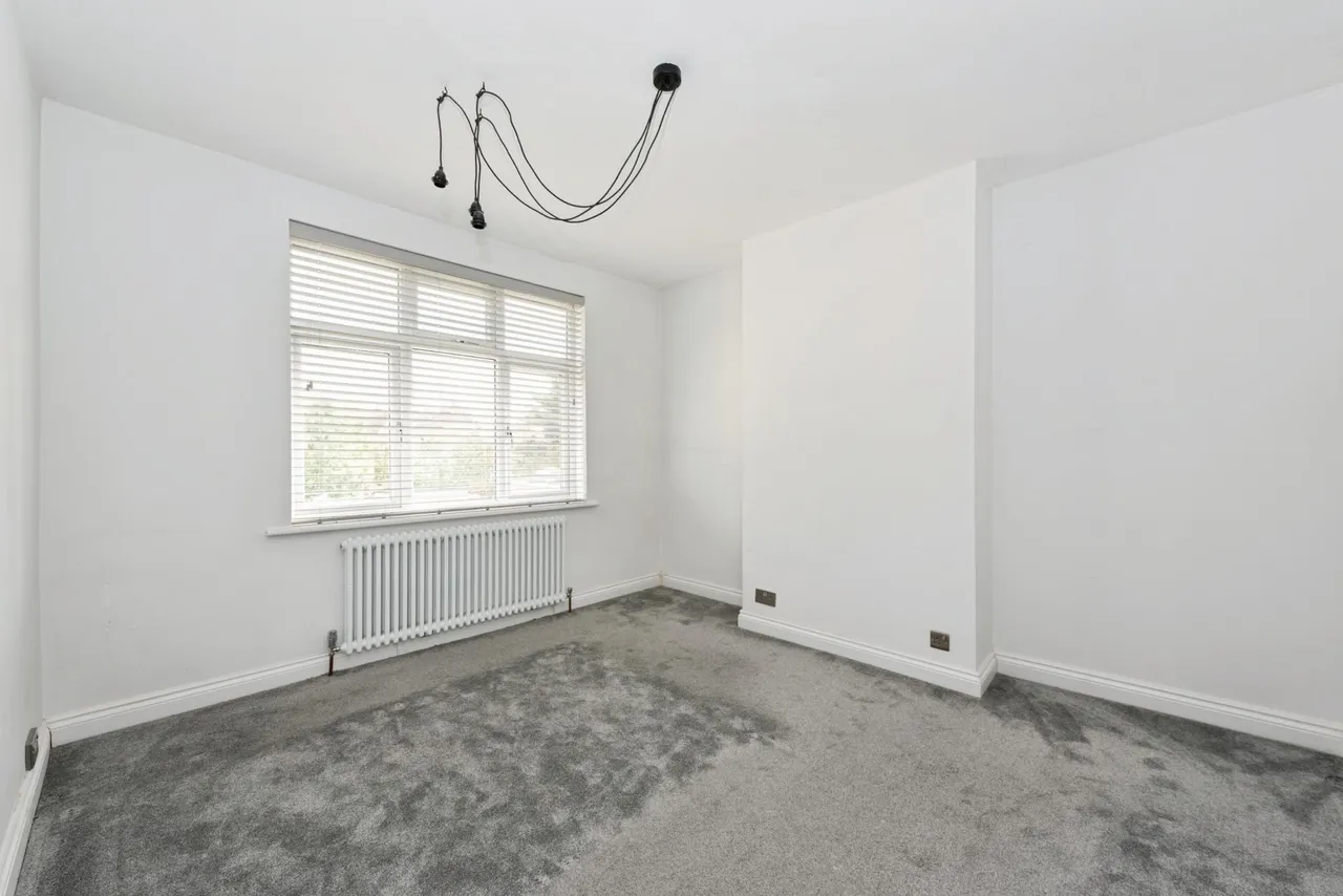 Imperial Road, Feltham, TW14, photo 12