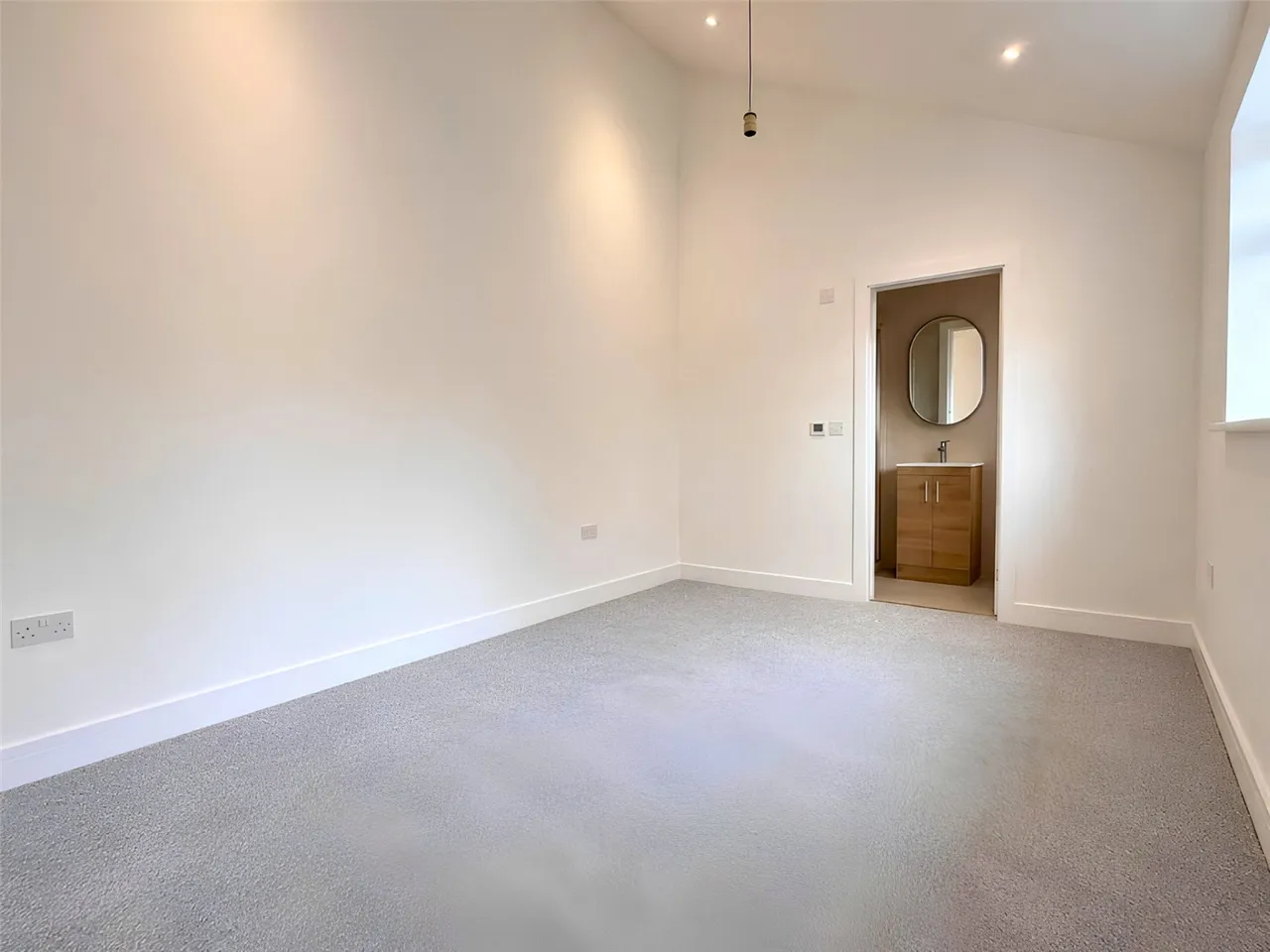 St. Johns Road, Farnborough, Hampshire, GU14 9RN, photo 7
