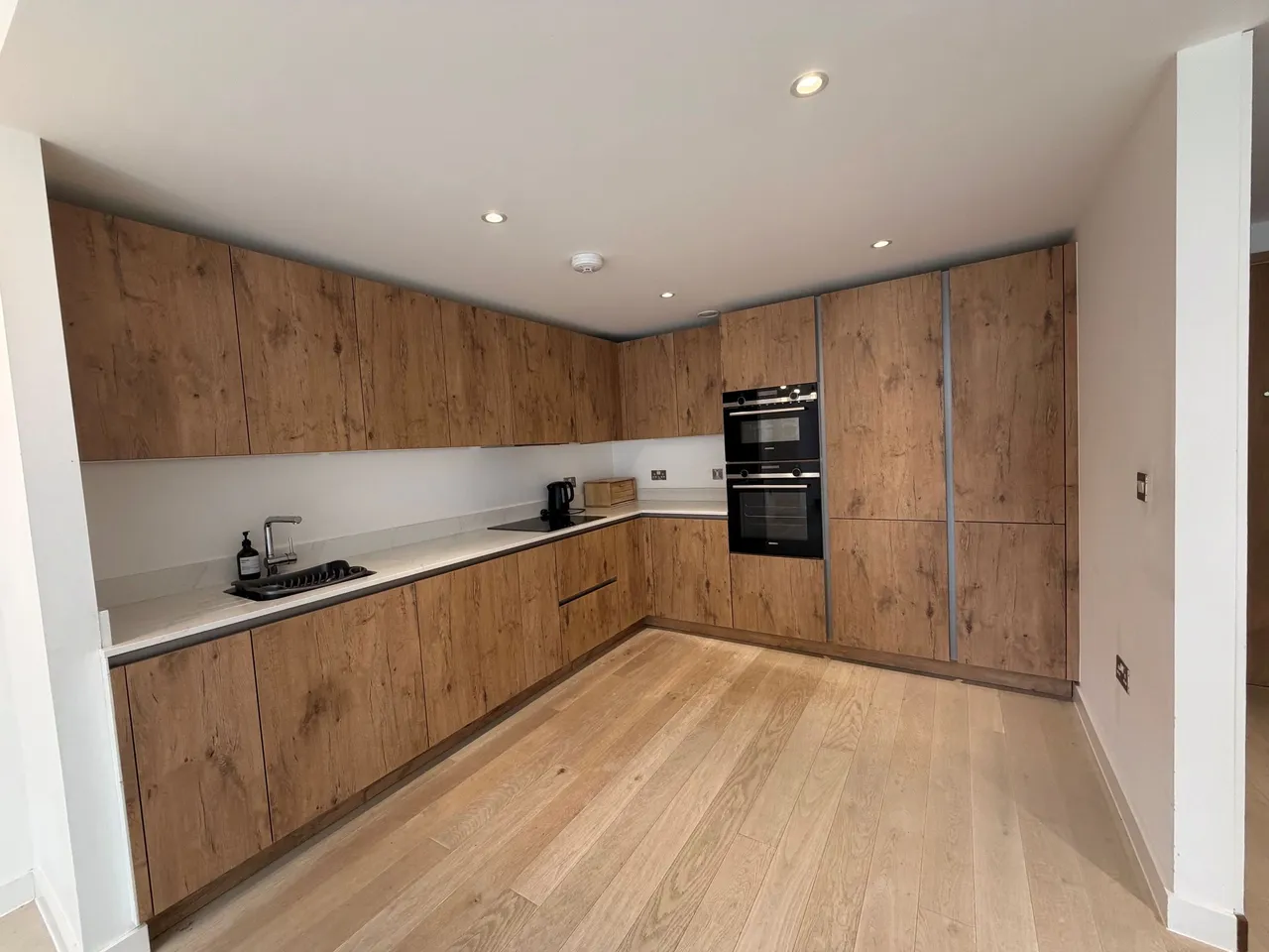 St. Johns Road, Altrincham, WA14, photo 5
