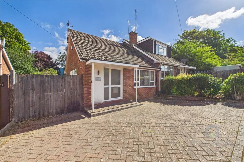2 bed house for sale, Oakleigh Drive, Duston, NN5