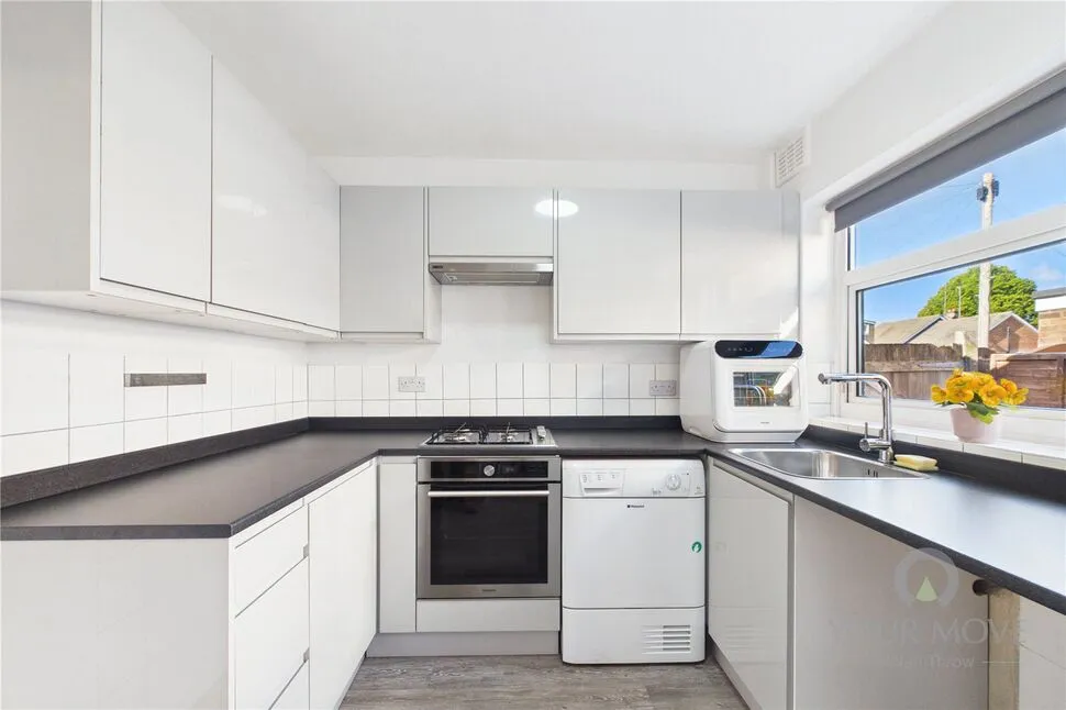 Oakleigh Drive, Duston, NN5, photo 2
