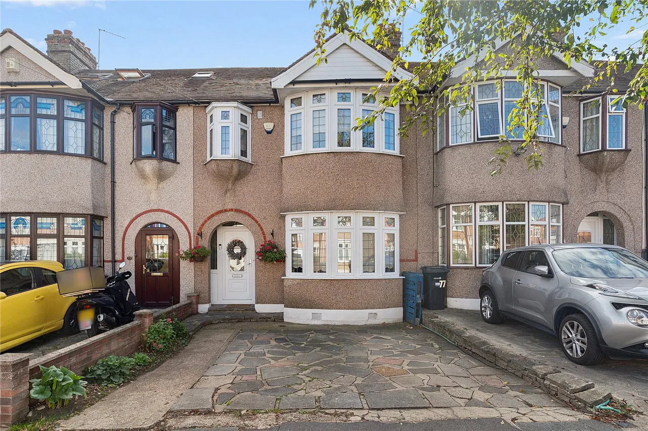 3 bed house for sale, Havering Gardens, Chadwell Heath, RM6
