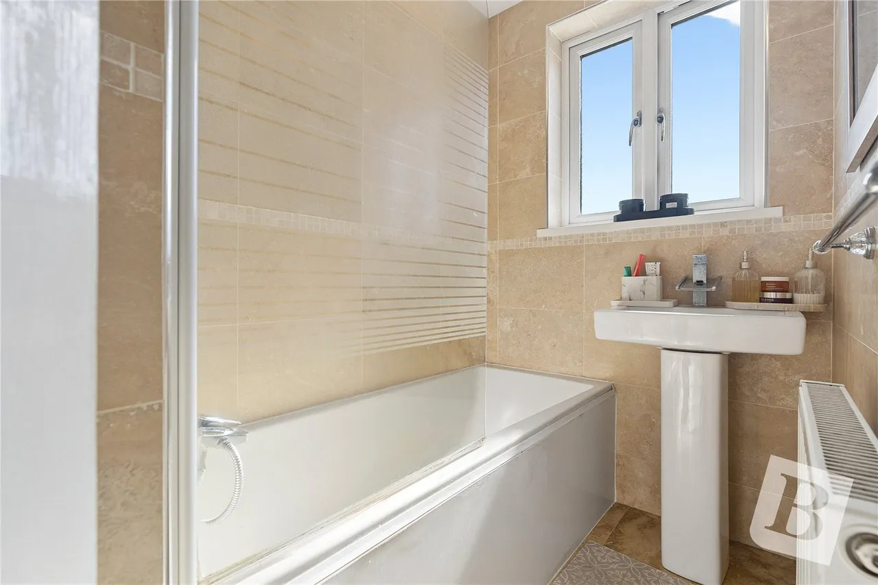 Havering Gardens, Chadwell Heath, RM6, photo 10