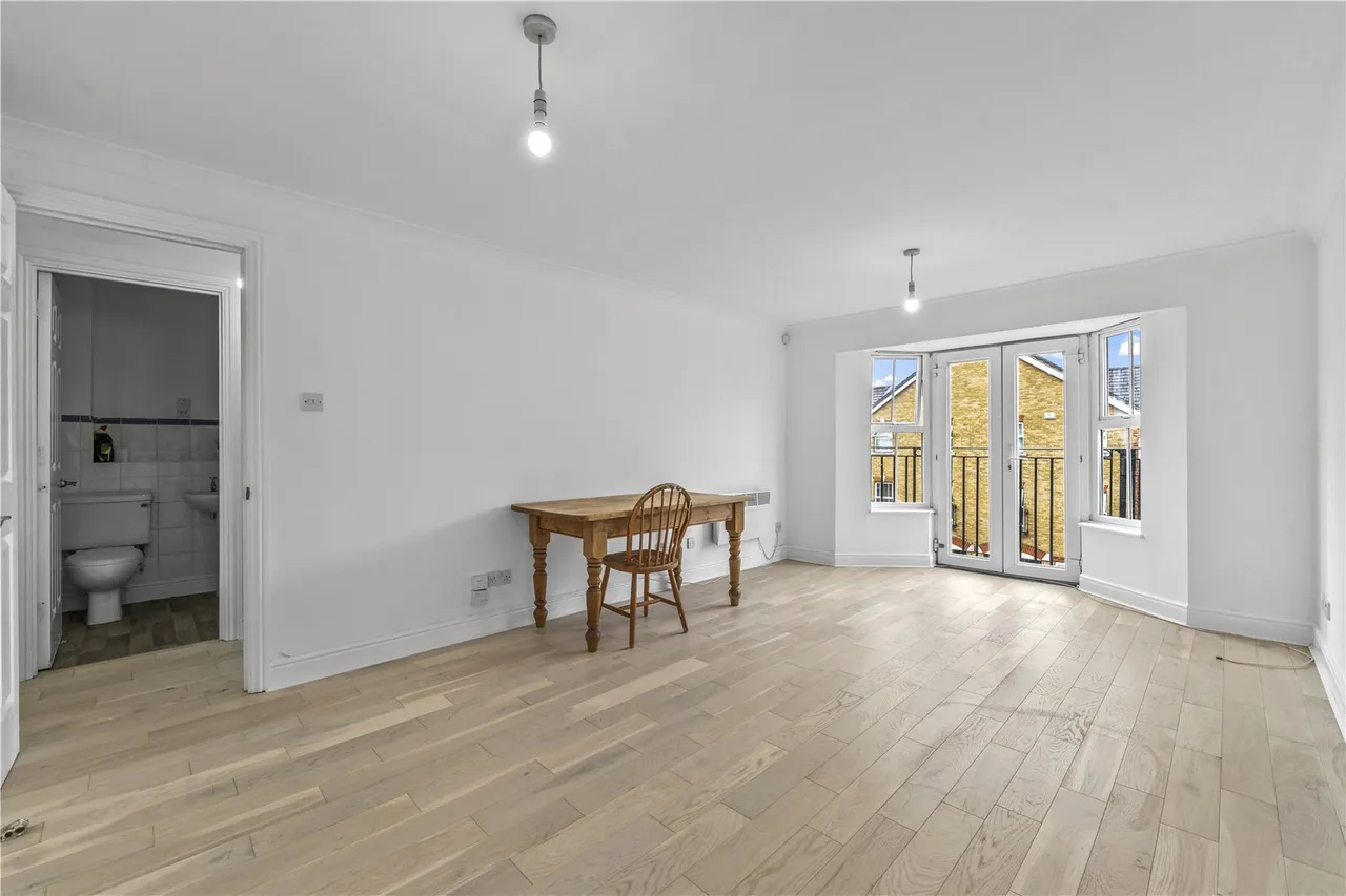 Draper Close, Isleworth, TW7 4SX, photo 4