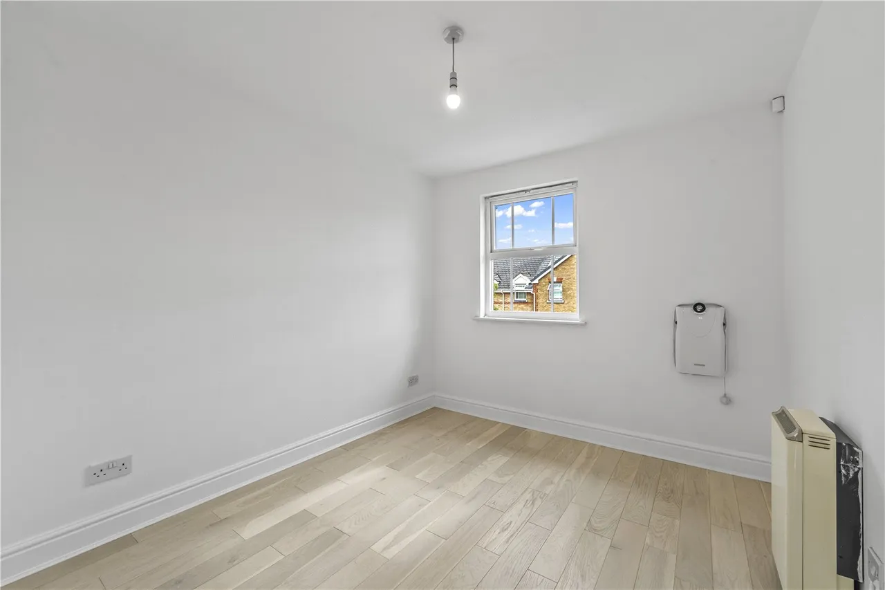 Draper Close, Isleworth, TW7 4SX, photo 10
