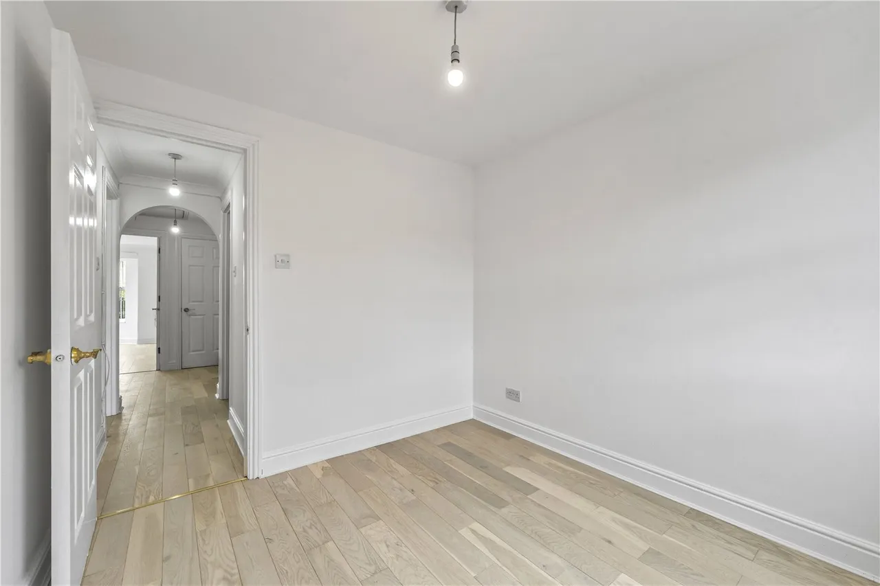Draper Close, Isleworth, TW7 4SX, photo 11