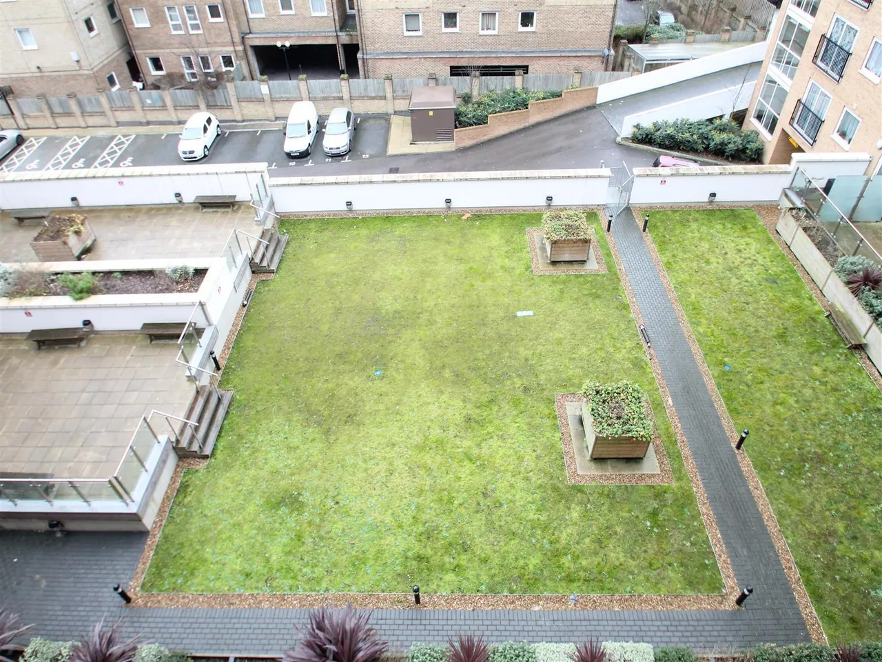 Manor road, SM6, photo 7