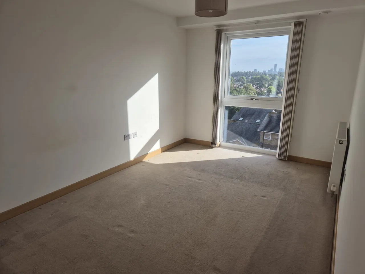 Manor road, SM6, photo 3