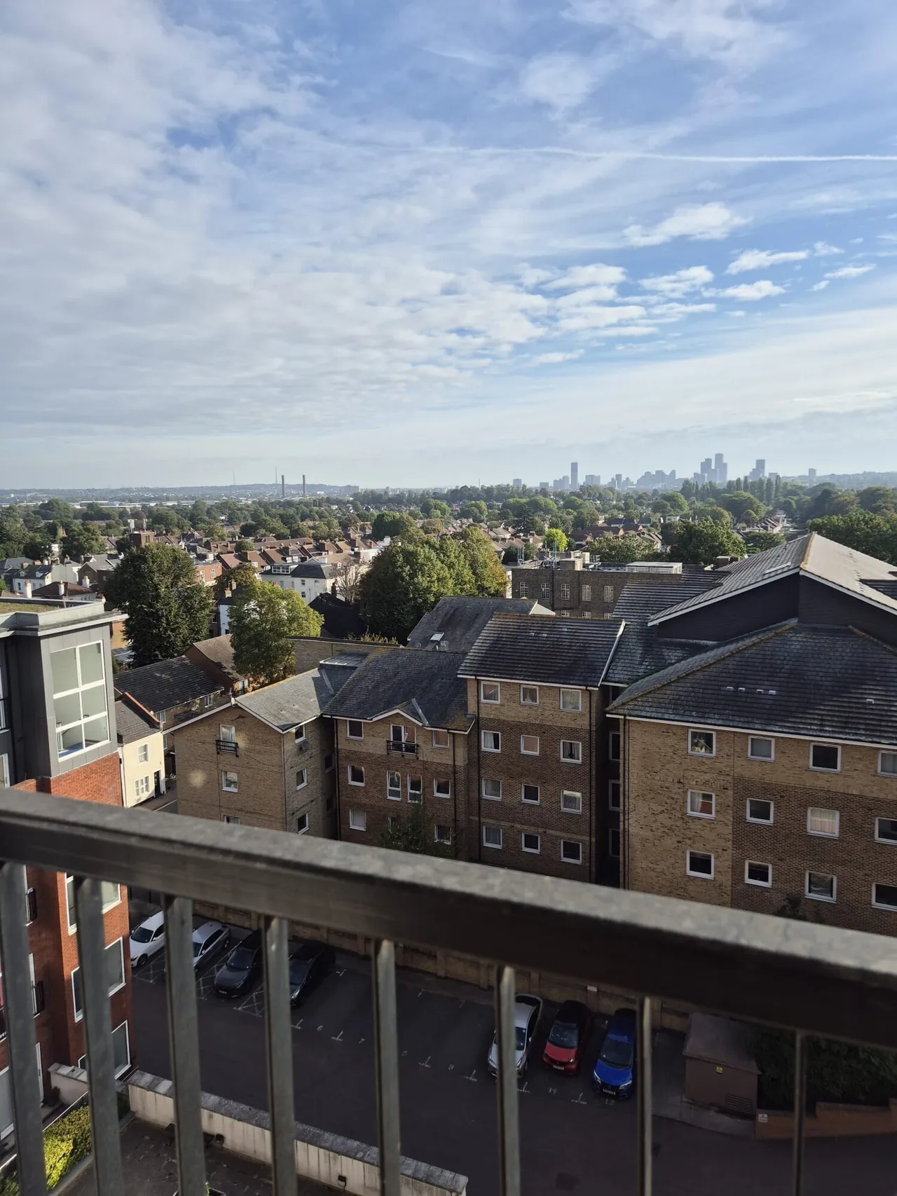Manor road, SM6, photo 6