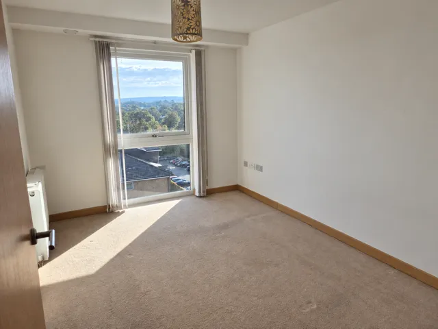 Manor road, SM6, photo 5