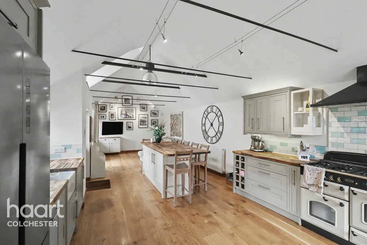 Halstead Road, Colchester, CO6, photo 17