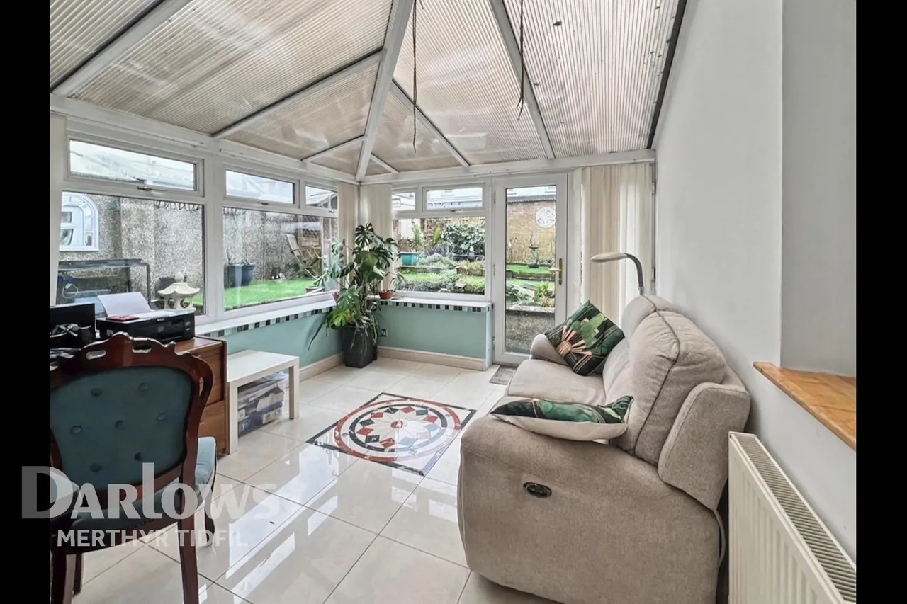 Brecon Road, Aberdare, photo 4