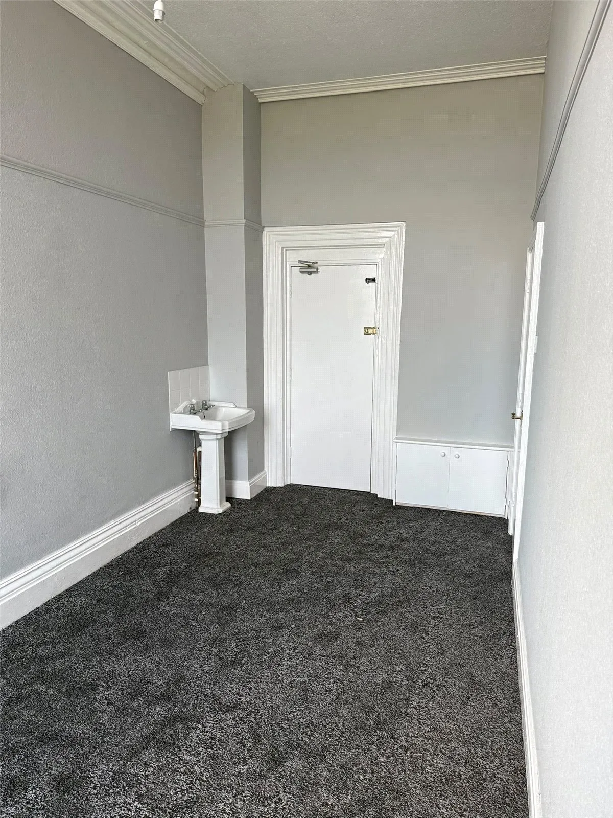 East Parade, Rhyl, Denbighshire, LL18 3AW, photo 3