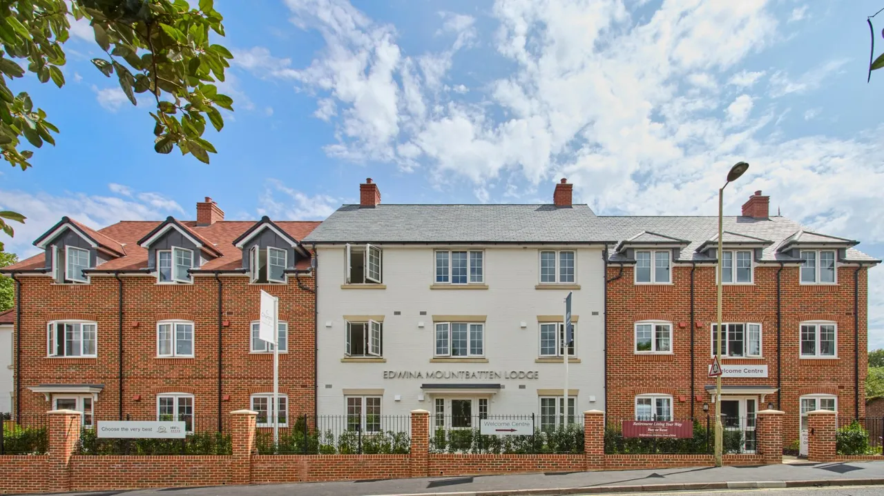 1 bed flat for sale, Broadwater Road, Romsey, SO51