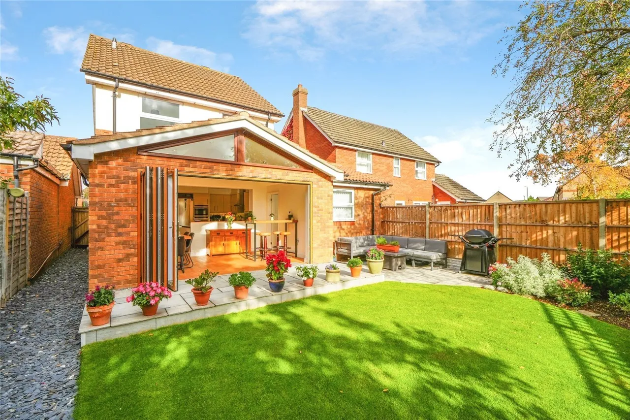 Lodge Close, Bicester, OX26, photo 18