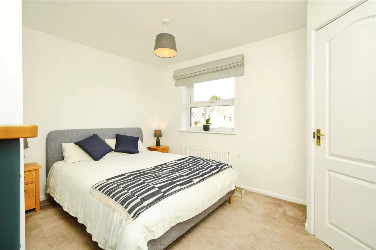 Lodge Close, Bicester, OX26, photo 12