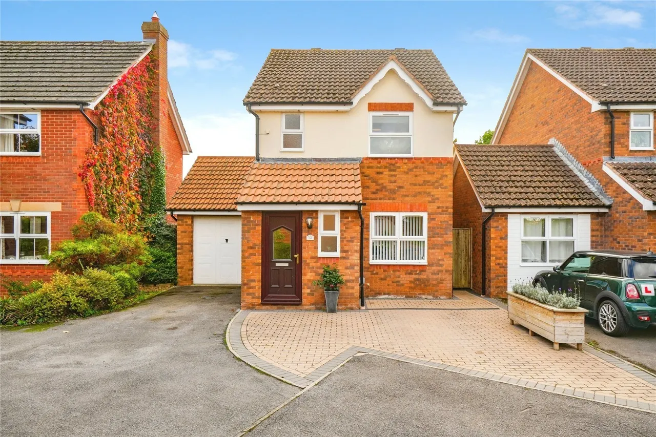 Lodge Close, Bicester, OX26, photo 4