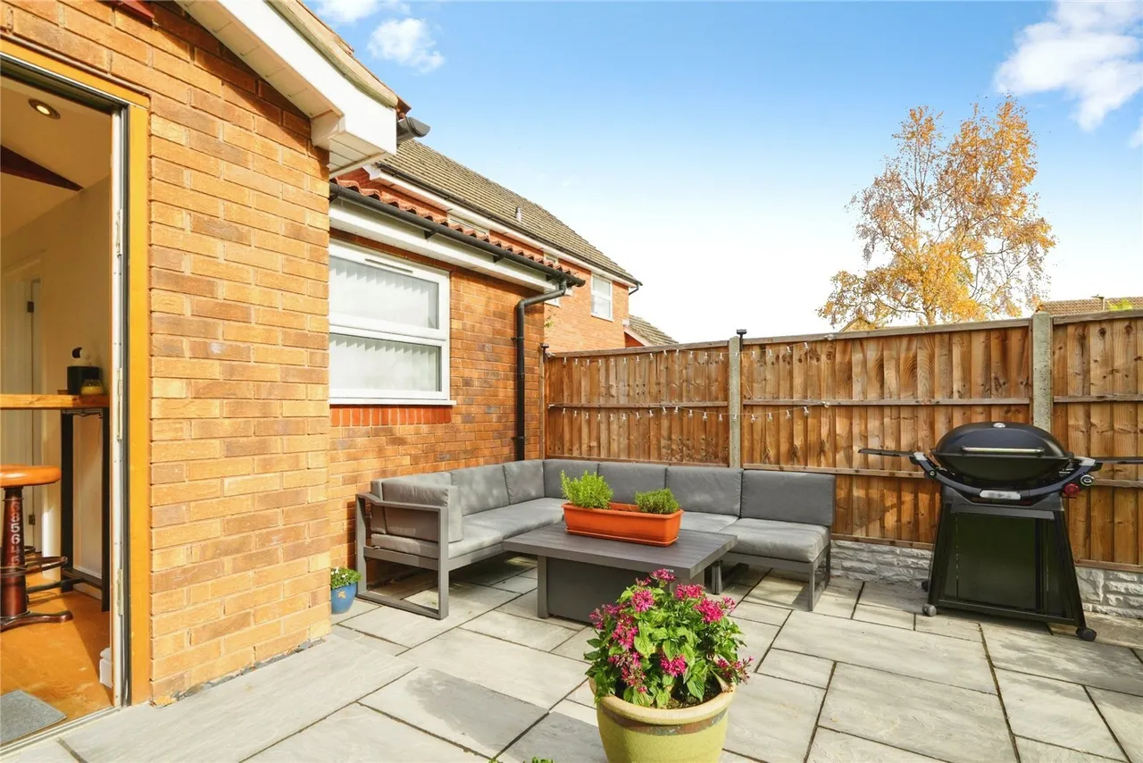 Lodge Close, Bicester, OX26, photo 17