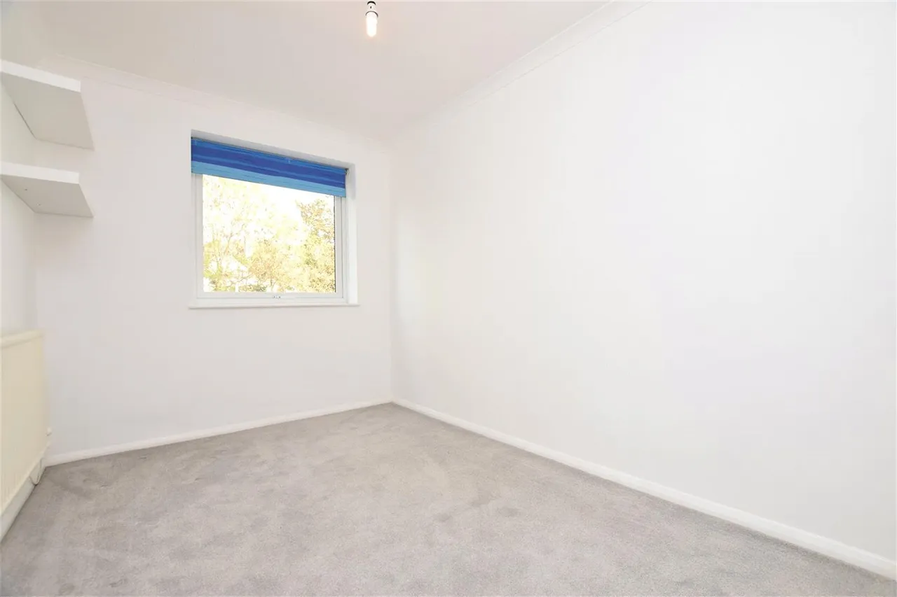 Uxbridge Road, Hampton Hill, TW12, photo 5