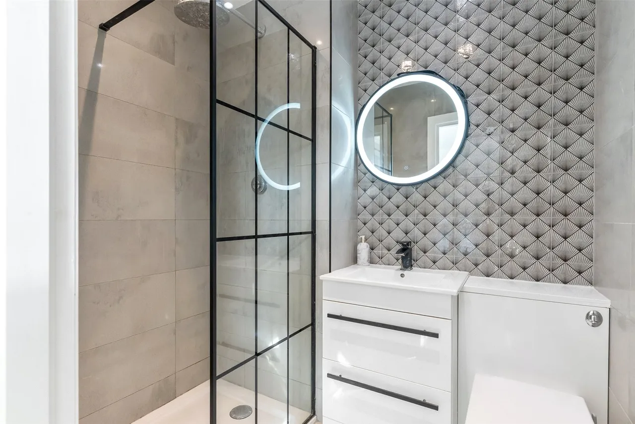Ryecroft Avenue, Twickenham, TW2, photo 11
