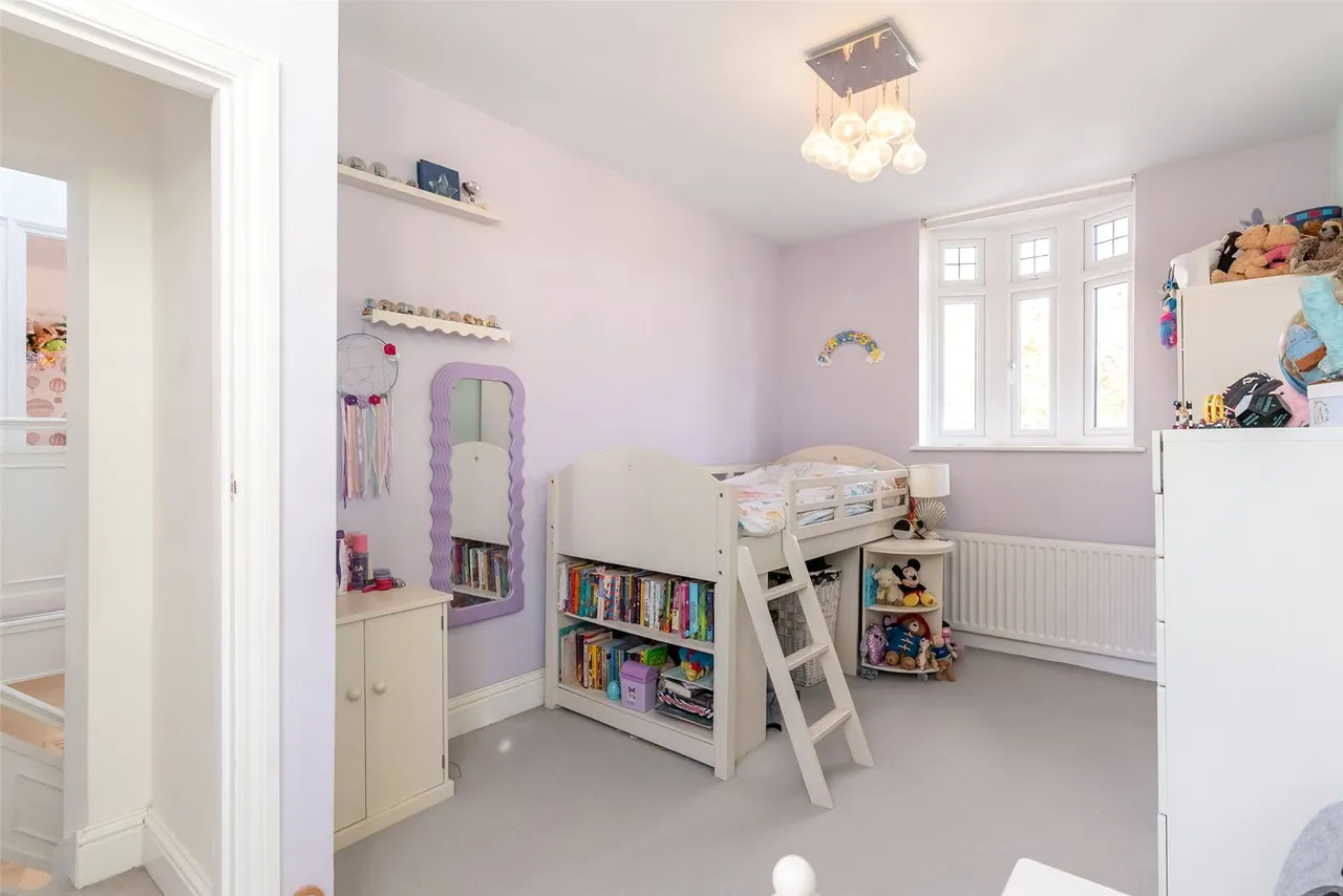 Ryecroft Avenue, Twickenham, TW2, photo 9