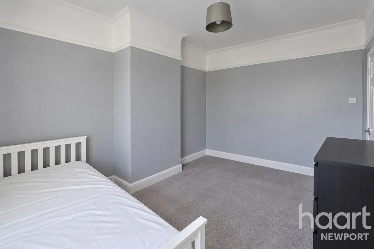 St Julians Avenue, Newport, NP19, photo 13