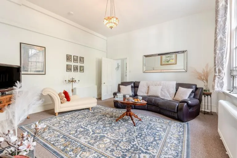 1 bed flat to rent — Crimplesham Hall, Downham Road