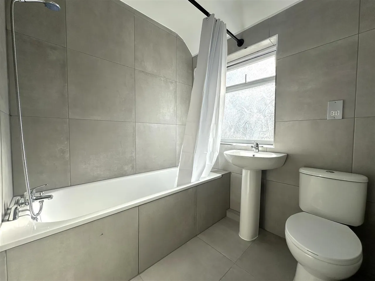 Bourne Avenue, Hayes, photo 7