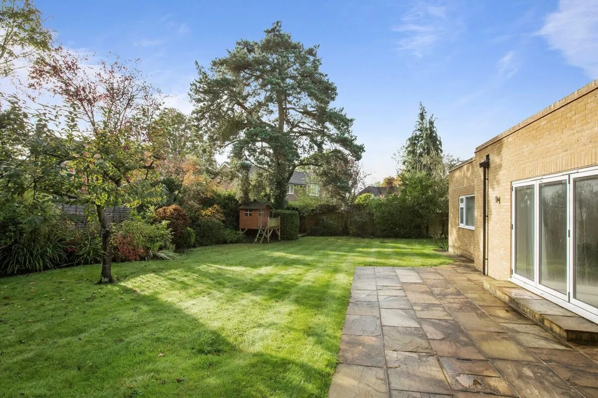 Millhedge Close, Cobham, KT11, photo 25