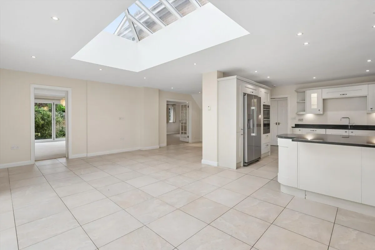 Millhedge Close, Cobham, KT11, photo 11