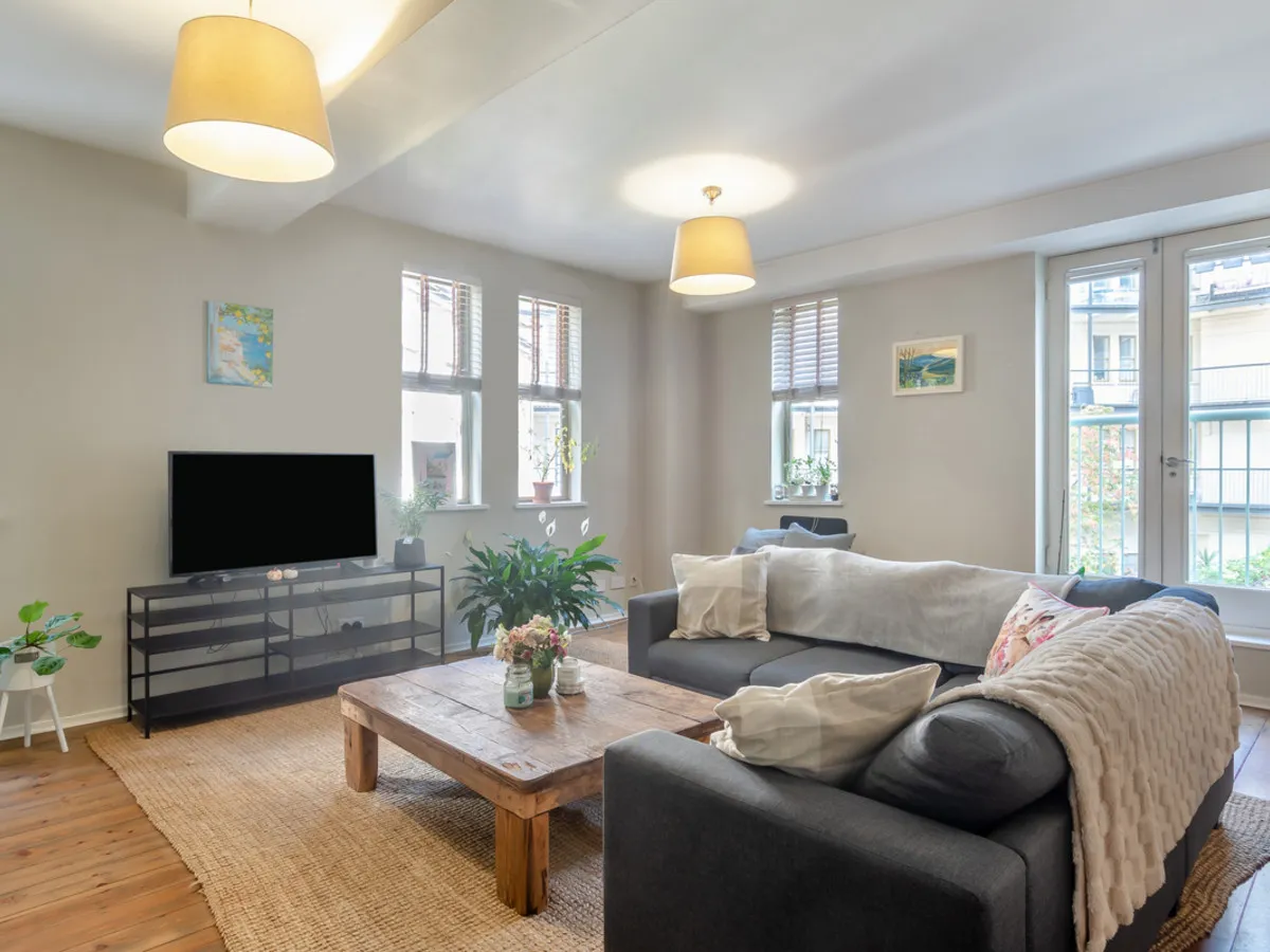 Commercial Road, London, E14, photo 27