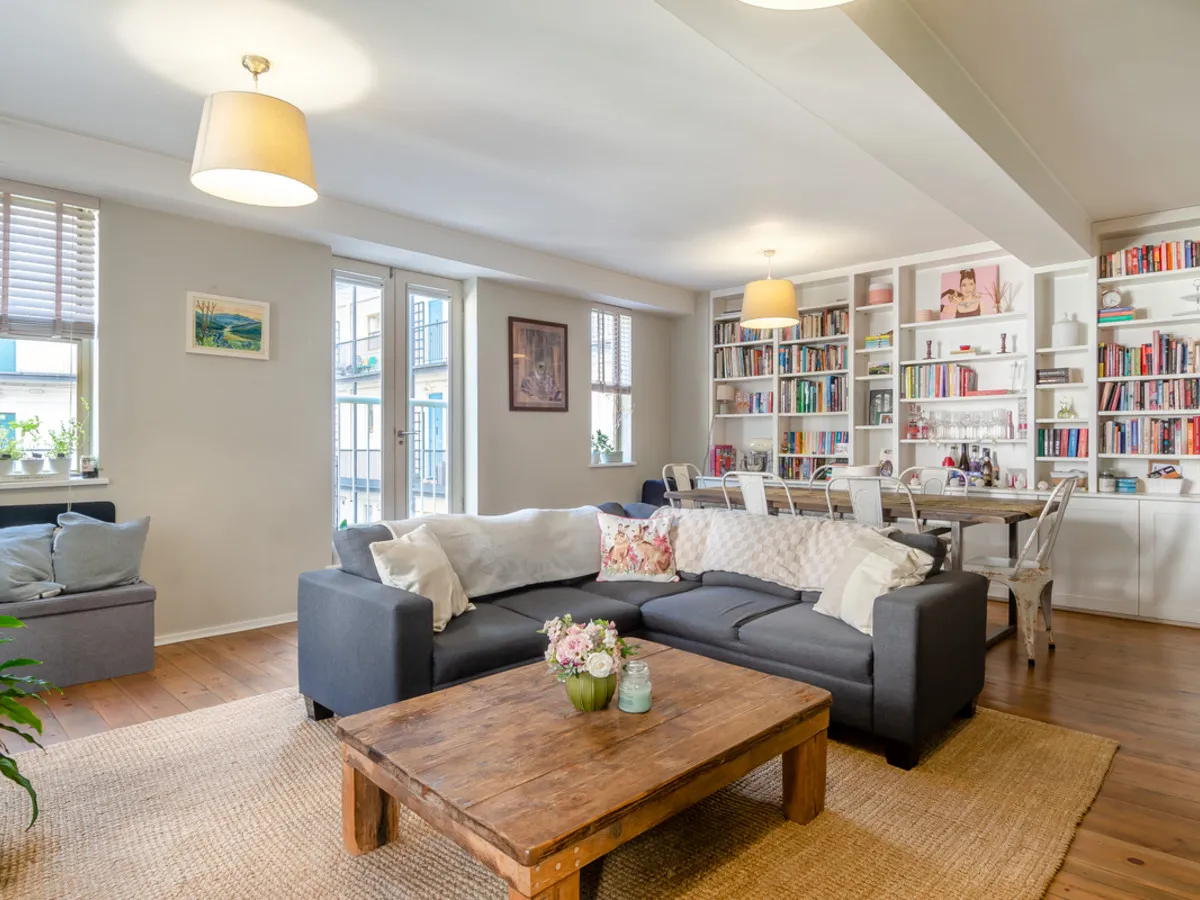 Commercial Road, London, E14, photo 28