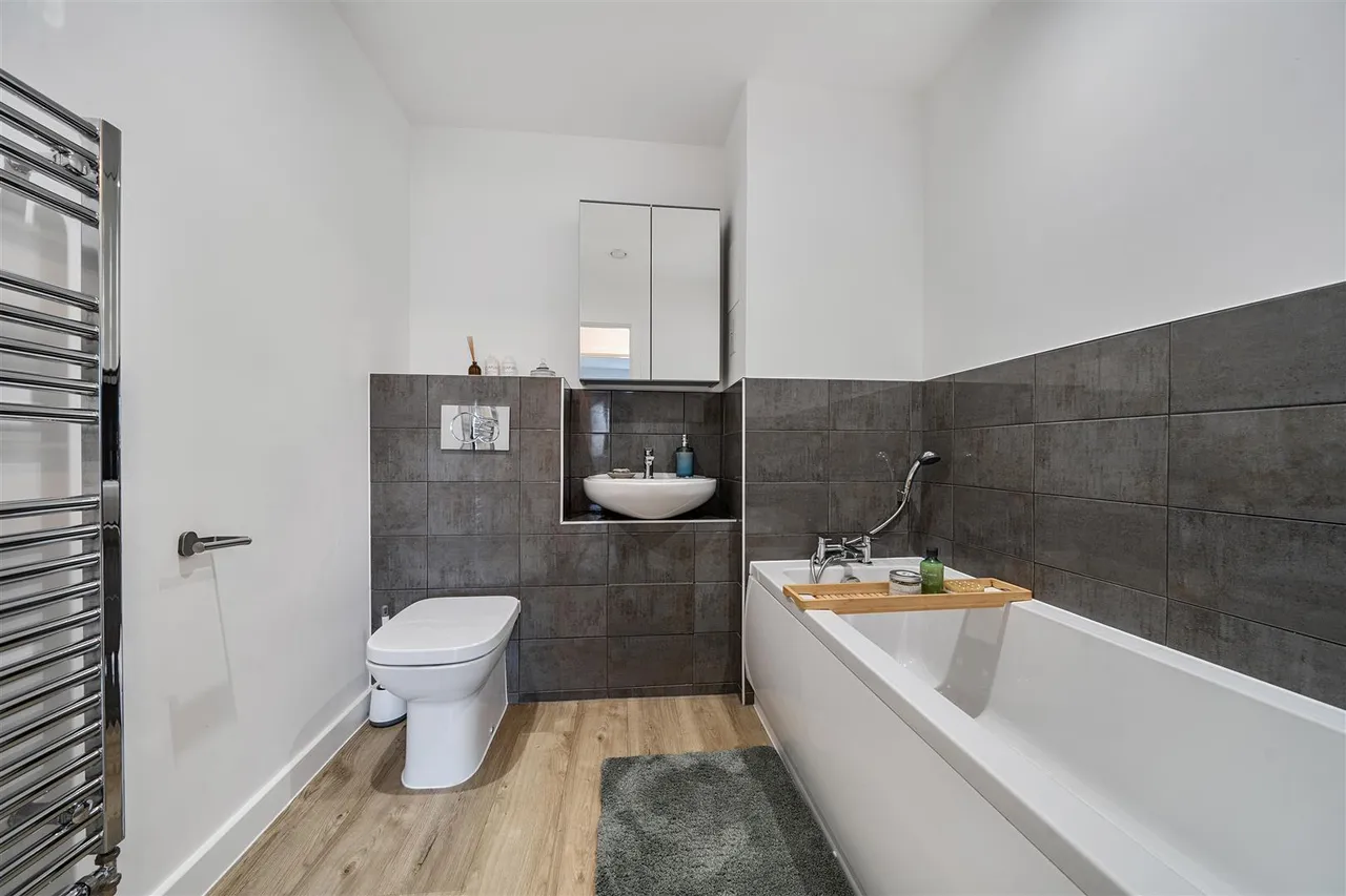 John Thornycroft Road, Southampton, photo 12