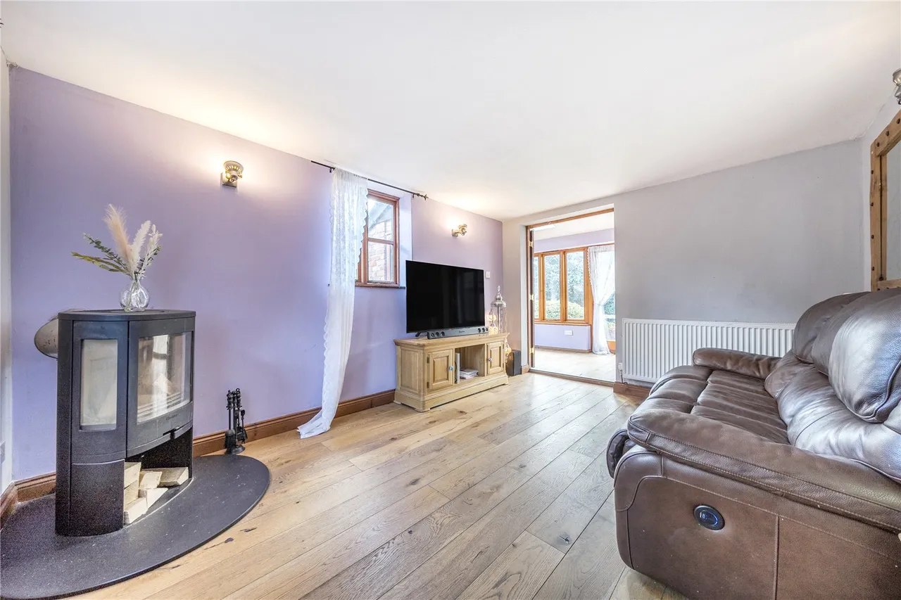 Guilsfield, Welshpool, Powys, SY21 9PR, photo 3