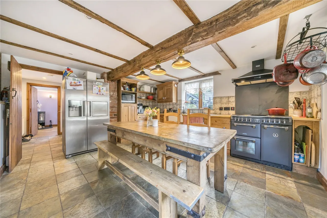Guilsfield, Welshpool, Powys, SY21 9PR, photo 2