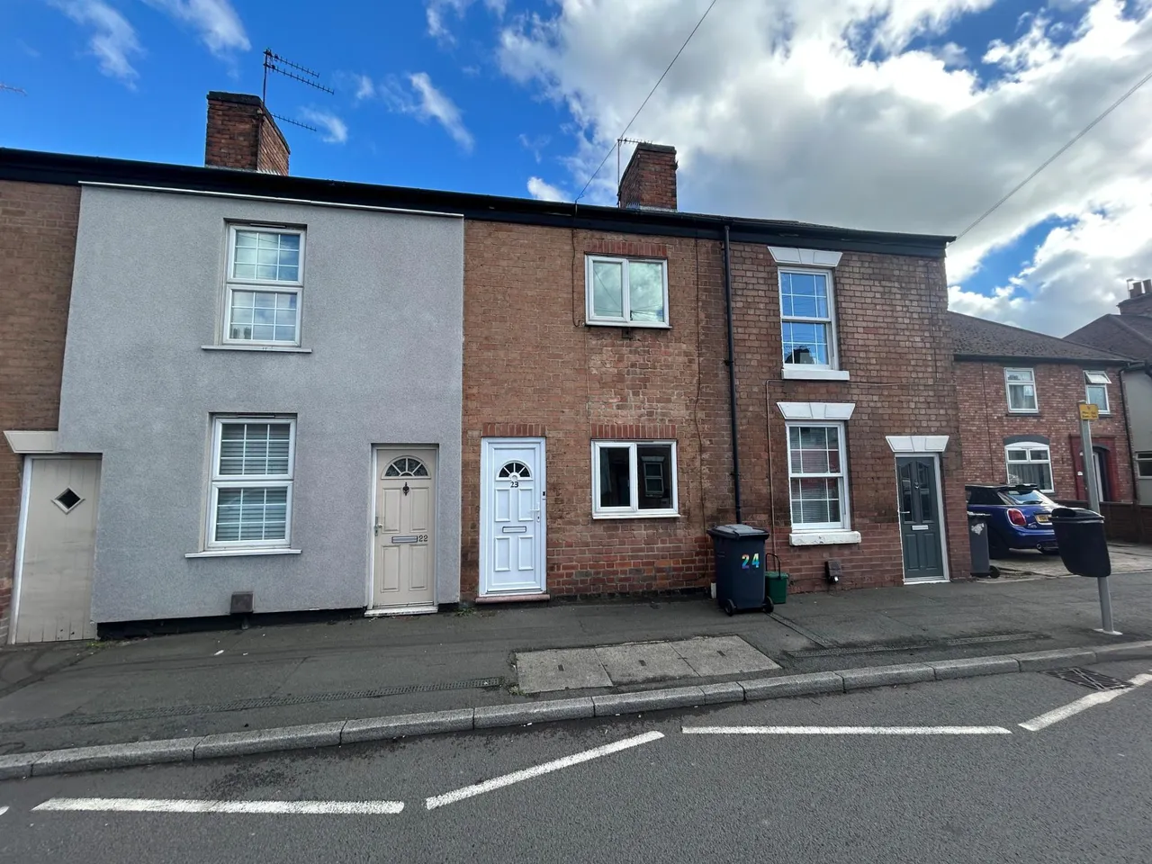2 bed house to rent, Wellington Street, Burton upon Trent, DE14