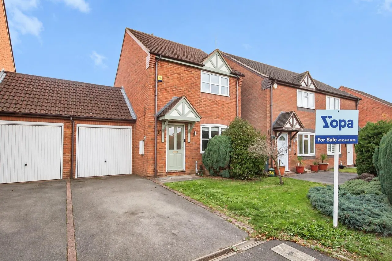 2 bed house for sale, Montgomery Road, Leamington Spa, CV31