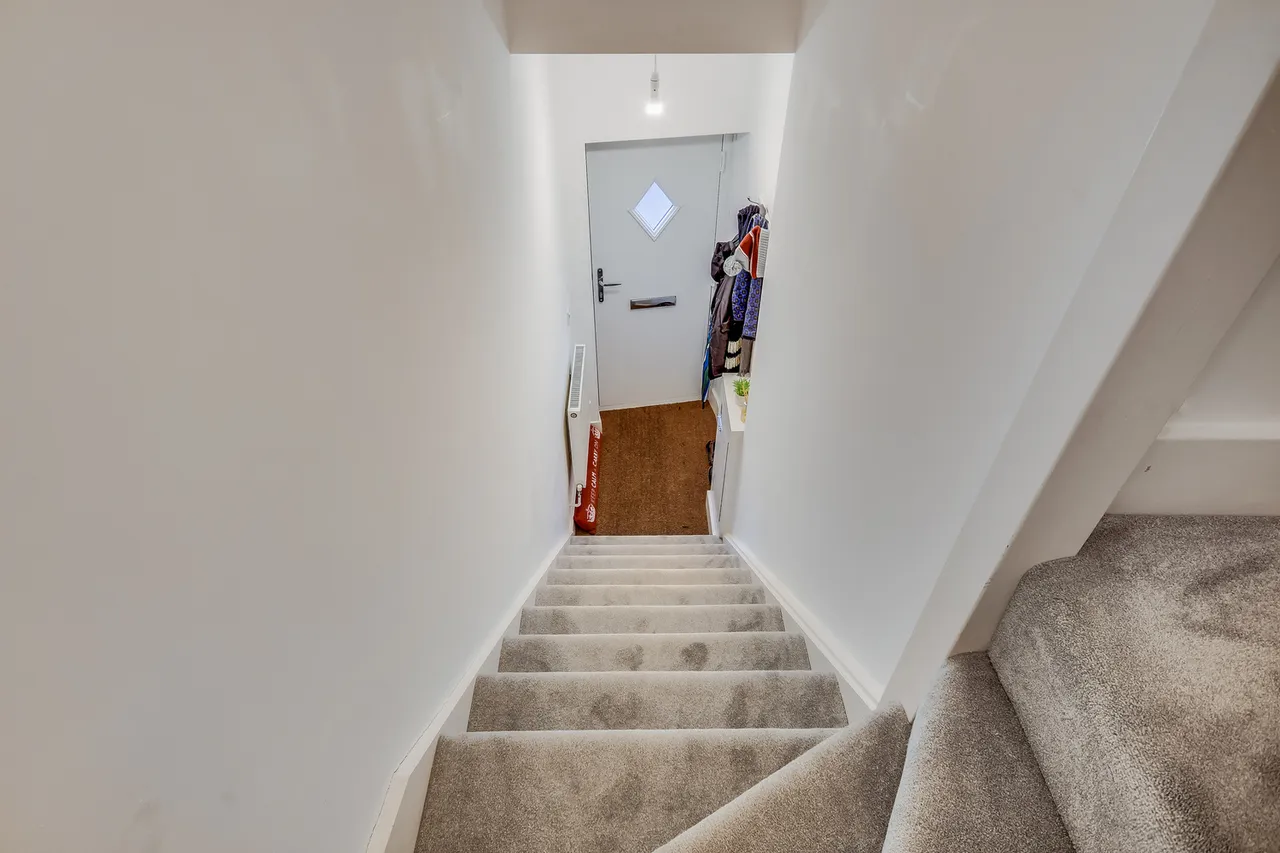 4 Devon Mews, Old Moulsham, Chelmsford, Essex, CM2 0GD, photo 4